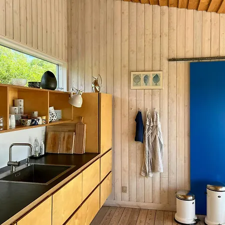 1980s Wooden House With Views Over Aarhus Bay Vakantiehuis Knebel