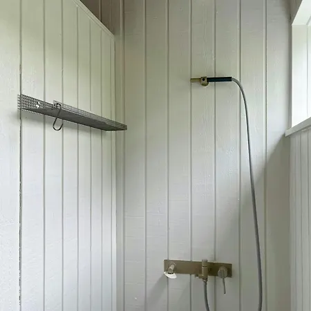 Vakantiehuis 1980s Wooden House With Views Over Aarhus Bay *