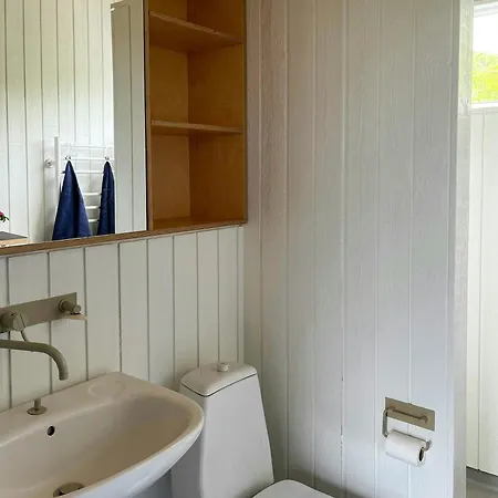 1980s Wooden House With Views Over Aarhus Bay Vakantiehuis Knebel