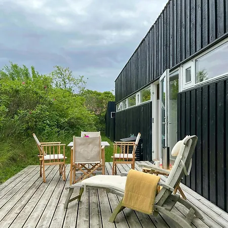 Vakantiehuis 1980s Wooden House With Views Over Aarhus Bay